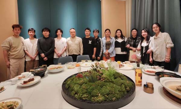 五月班同學們畢業(yè)聚餐